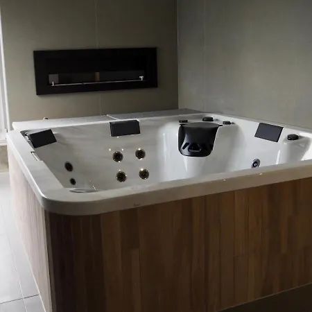 Le Renouveau Avec Jacuzzi Privatif Laveline