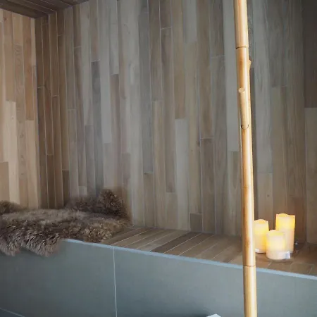 Le Renouveau Avec Jacuzzi Privatif Ferienhaus