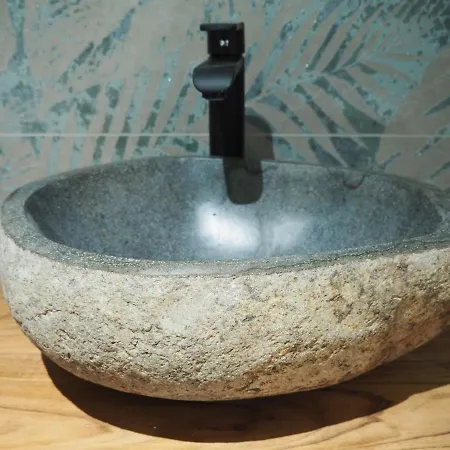 בית נופש Le Renouveau Avec Jacuzzi Privatif Laveline