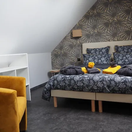 Le Renouveau Avec Jacuzzi Privatif Ferienhaus *