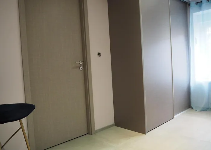 Le Renouveau Avec Jacuzzi Privatif 度假居 *