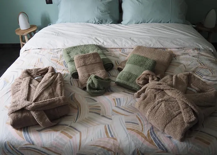 Le Renouveau Avec Jacuzzi Privatif Prázdninový dům Laveline