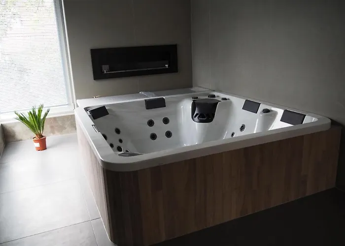 Le Renouveau Avec Jacuzzi Privatif Prázdninový dům *